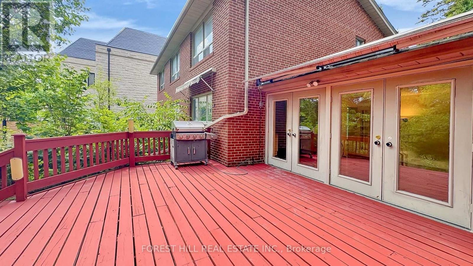 Photo 25 of 19 Chieftain Crescent, Toronto ON
