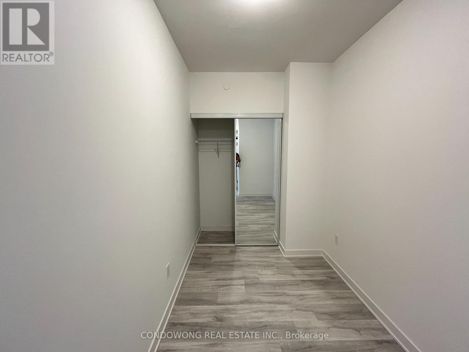 Photo 7 of 3308 100 Dalhousie Street, Toronto ON