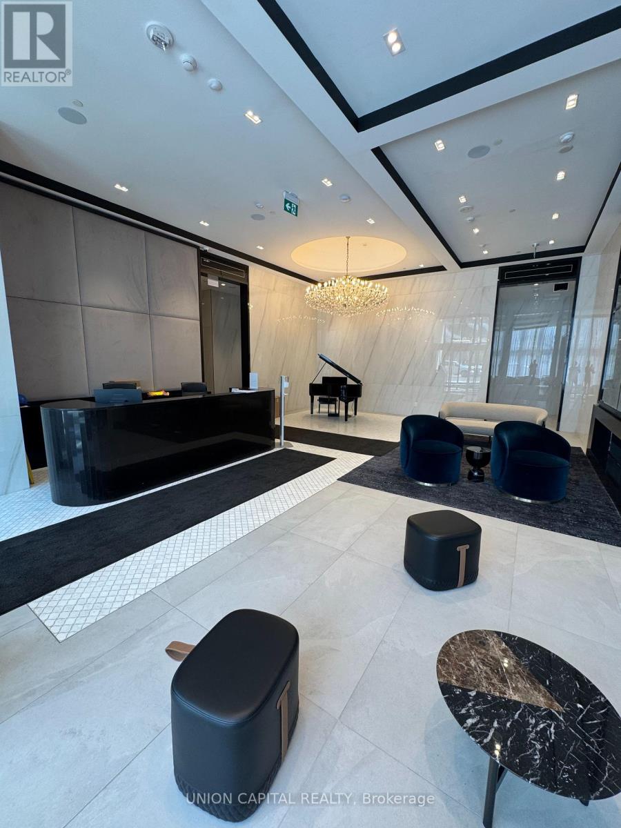 Photo 16 of Lph 02 8 Wellesley St W Street, Toronto ON
