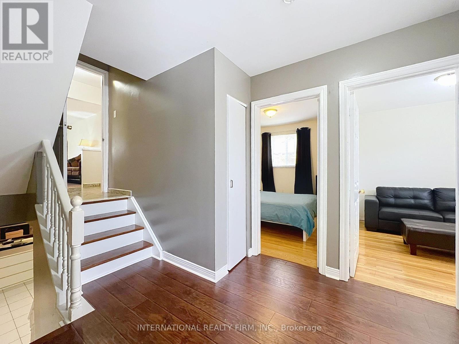 Photo 17 of 3602 Dunrankin Drive, Mississauga ON