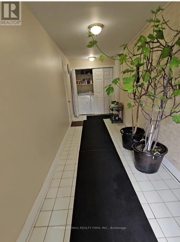 Photo 28 of 3602 Dunrankin Drive, Mississauga ON