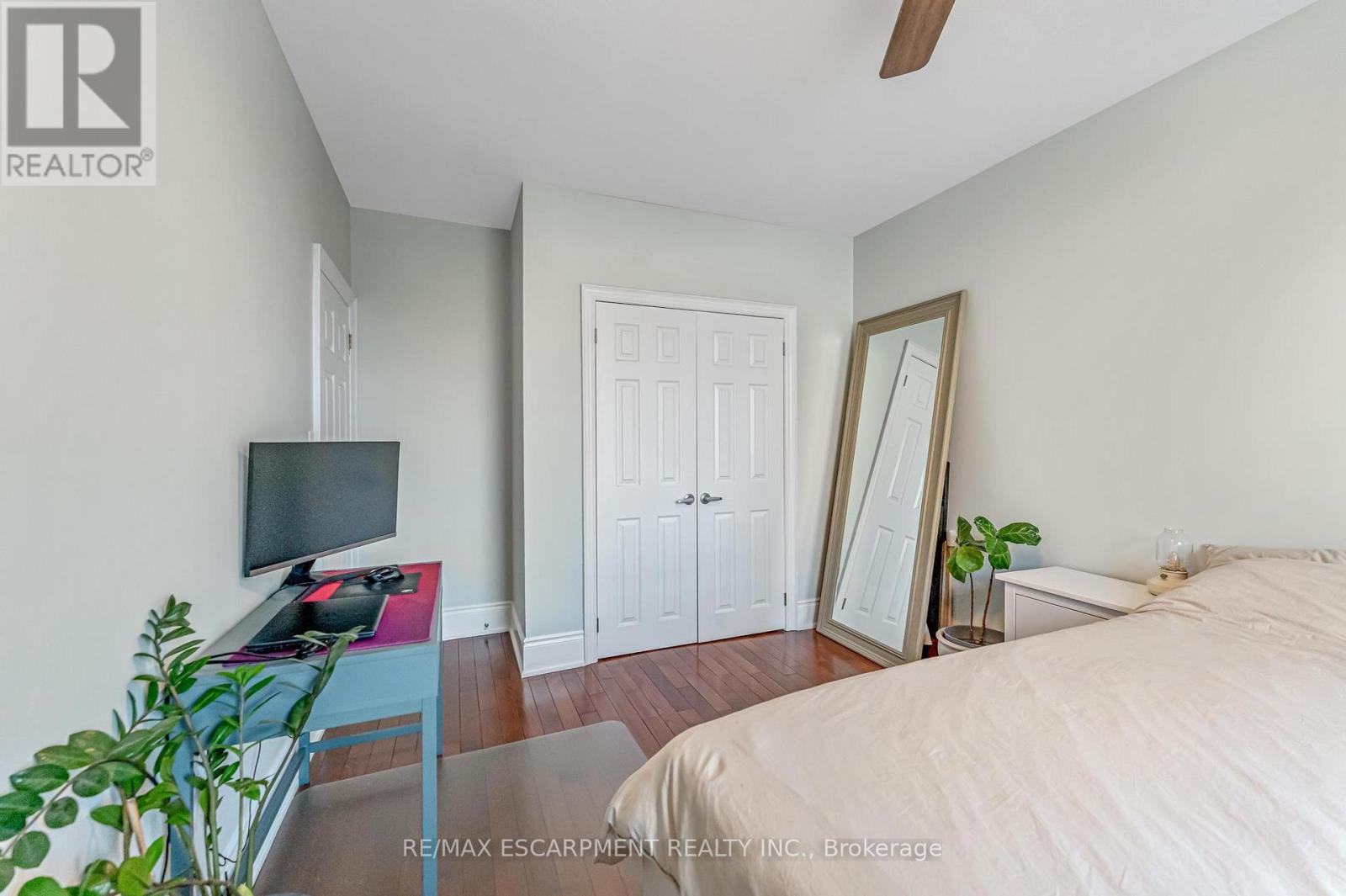 Photo 14 of 304 283 King Street E, Hamilton ON