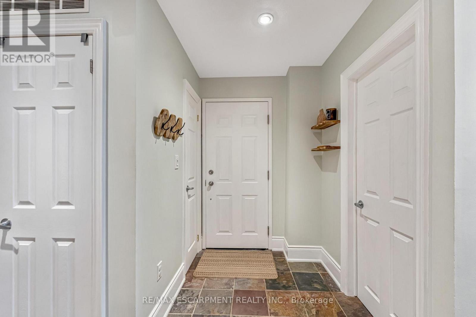 Photo 3 of 304 283 King Street E, Hamilton ON