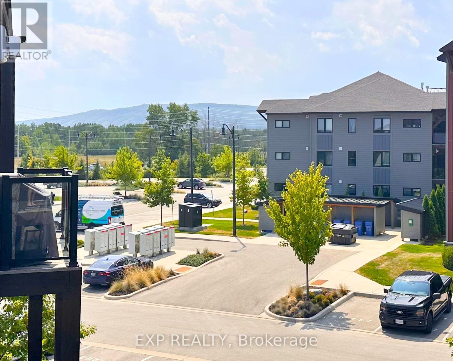 Photo 7 of 303 10 Beausoleil Lane, Blue Mountains ON