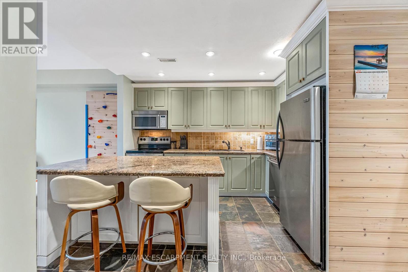 Photo 6 of 304 283 King Street E, Hamilton ON