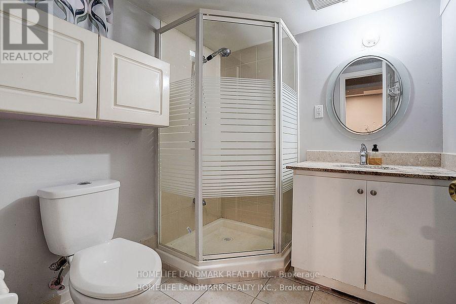 Photo 42 of 15 Saintsbury Square, Toronto ON