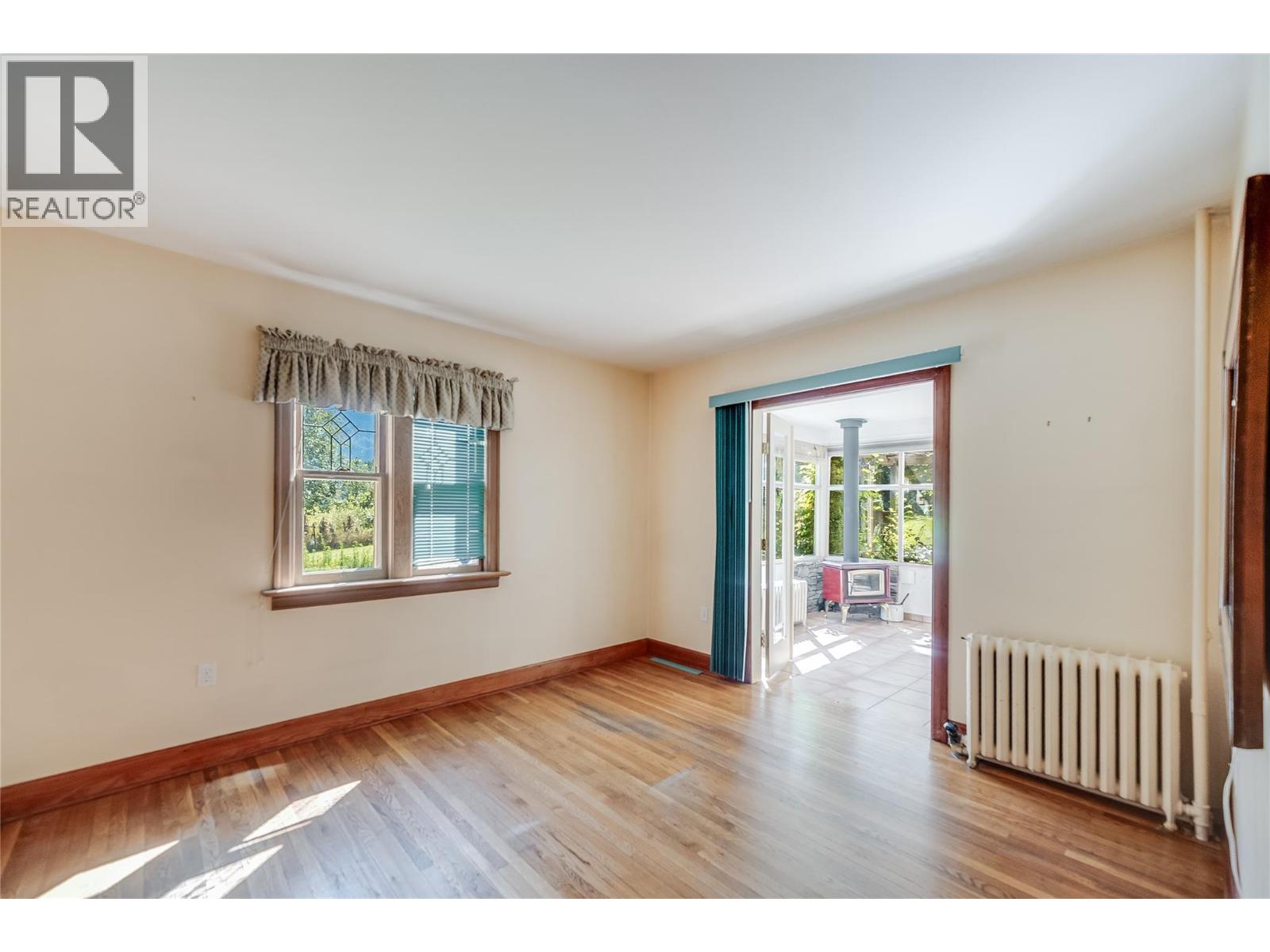 102 18th Street, Castlegar