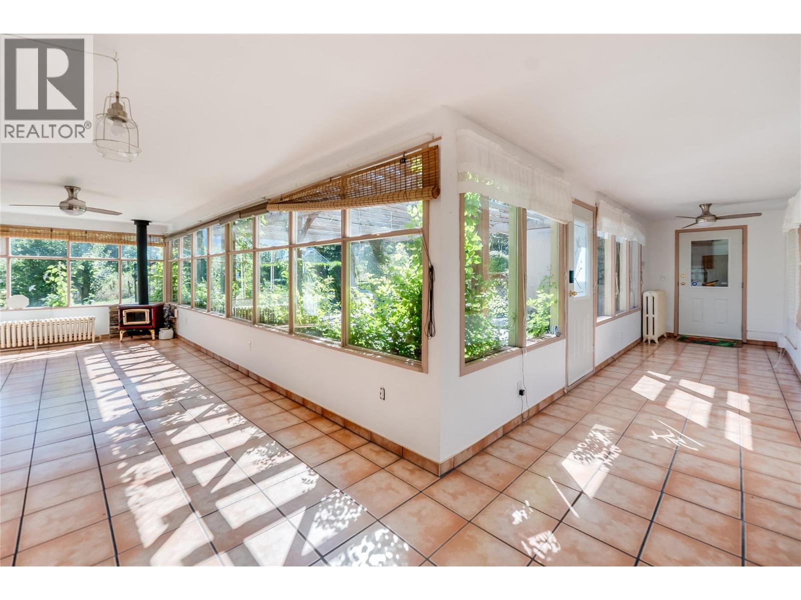 102 18th Street, Castlegar