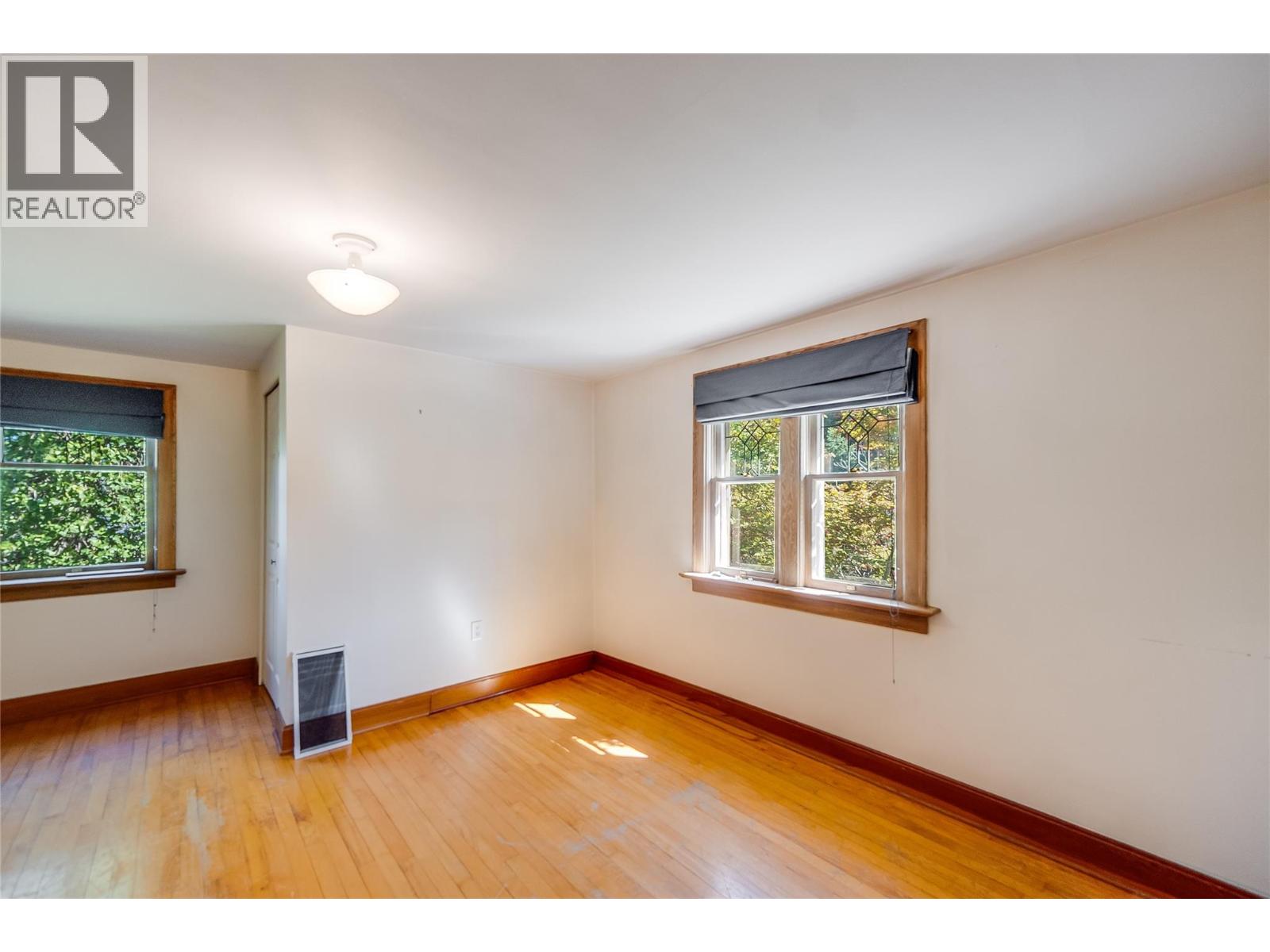 102 18th Street, Castlegar