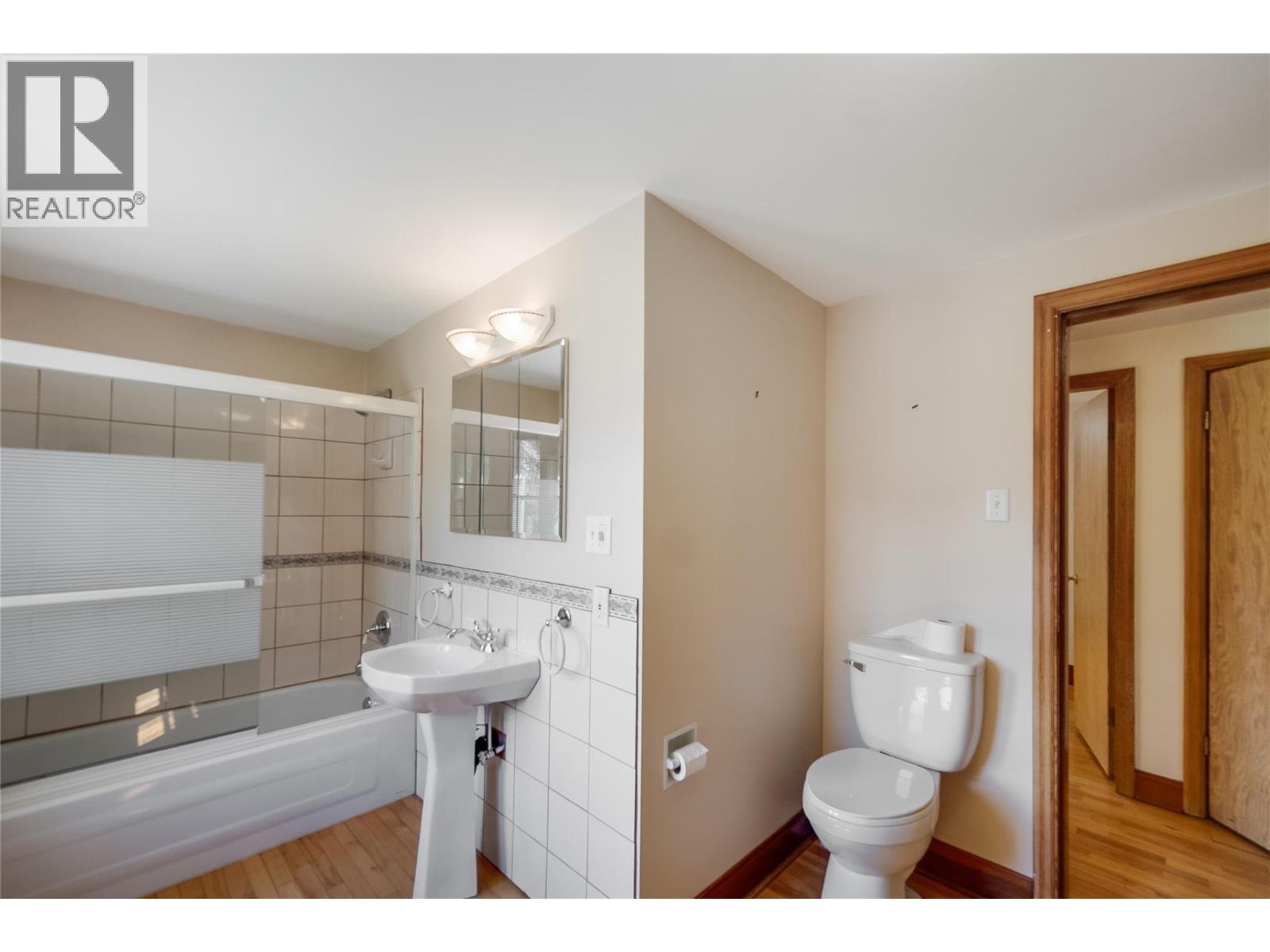 102 18th Street, Castlegar