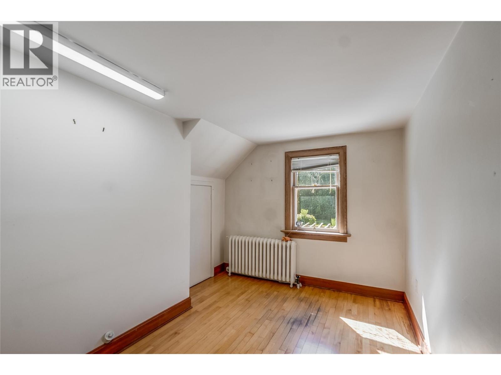 102 18th Street, Castlegar