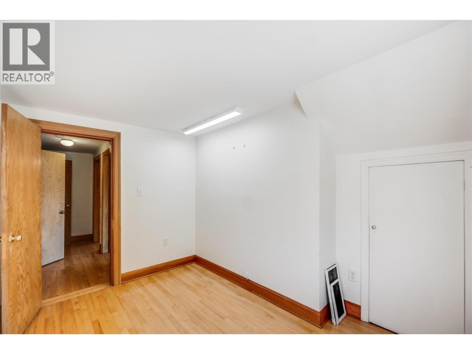 102 18th Street, Castlegar