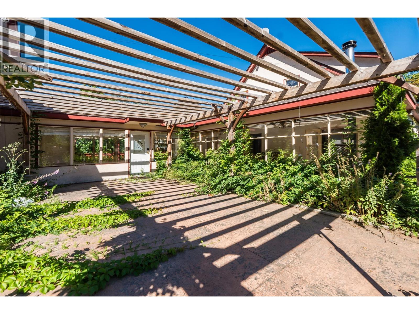 102 18th Street, Castlegar