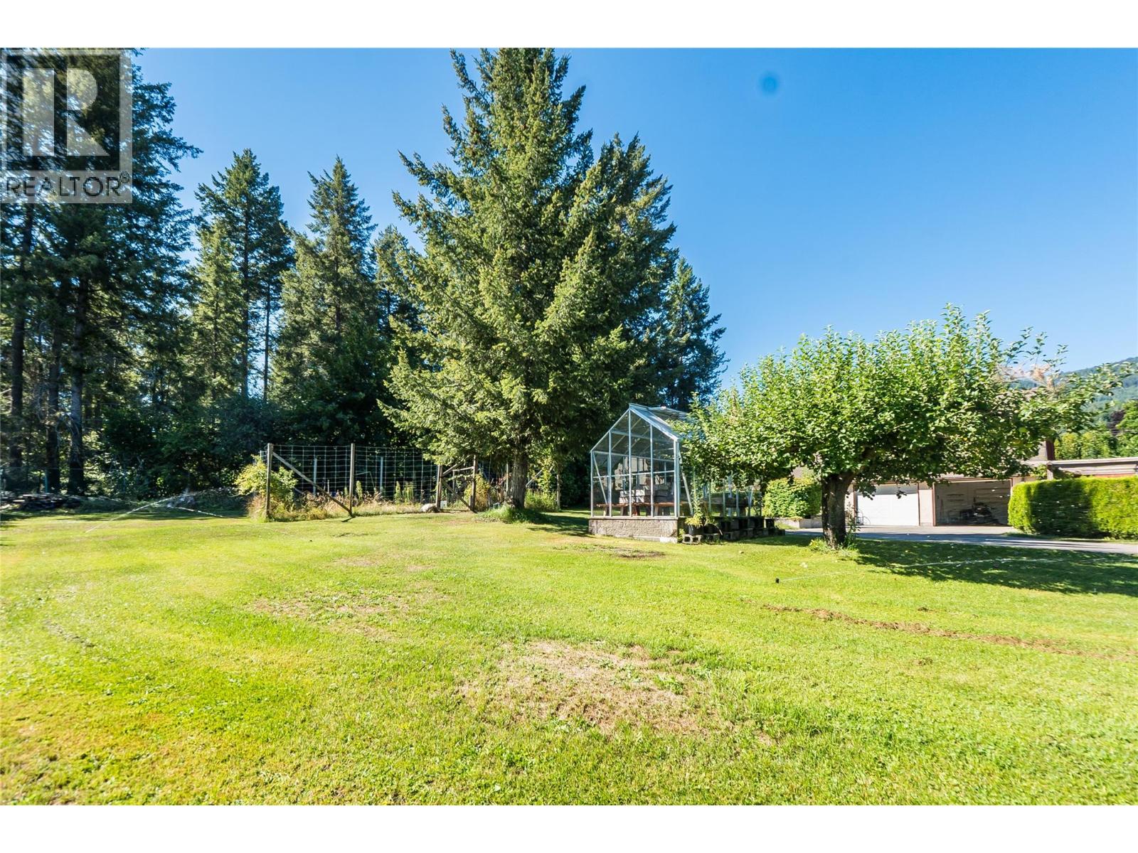 102 18th Street, Castlegar