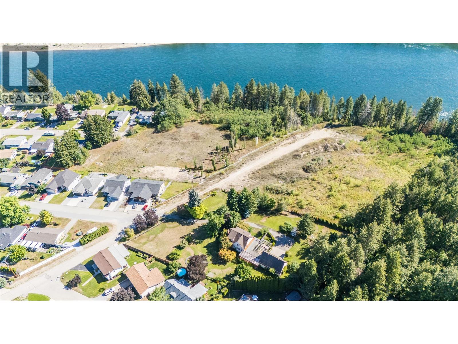102 18th Street, Castlegar