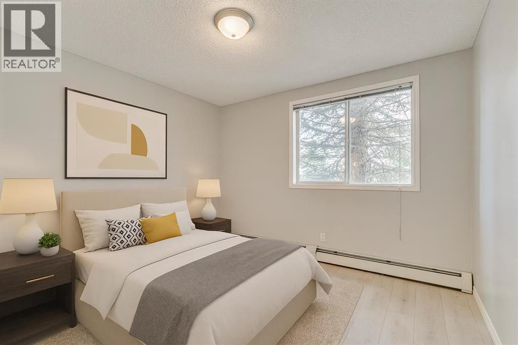 Single Family House for Sale in   Canyon Meadows Drive SE Queensland Calgary 