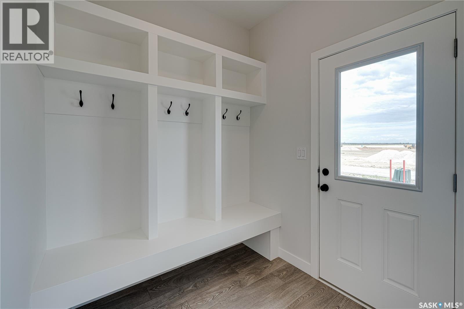Photo 6 of 3116 Green Turtle Road, Regina SK