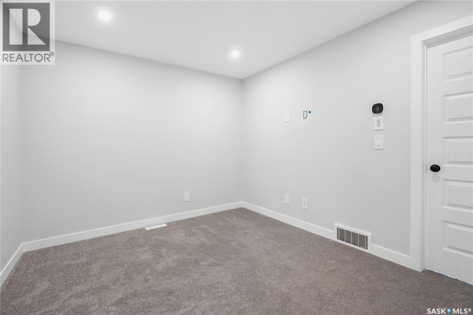 Photo 21 of 3163 Bowen Street, Regina SK