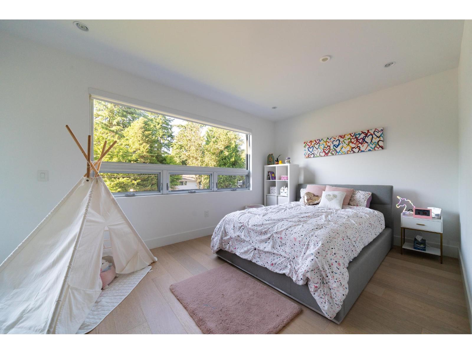 Photo 37 of 12768 26 B Avenue, Surrey BC