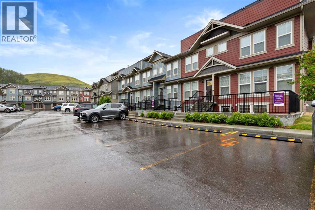 Single Family House for Sale in  Cranbrook Square SE Cranston Calgary 