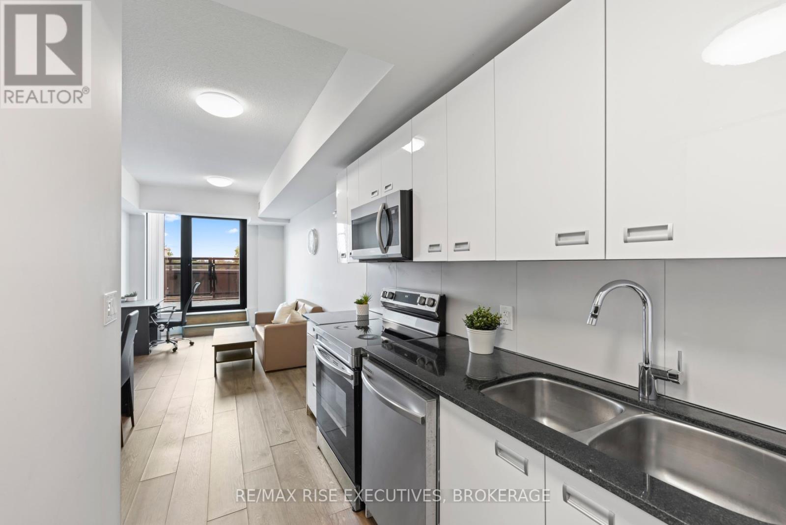 Photo 11 of 515 652 Princess Street, Kingston ON