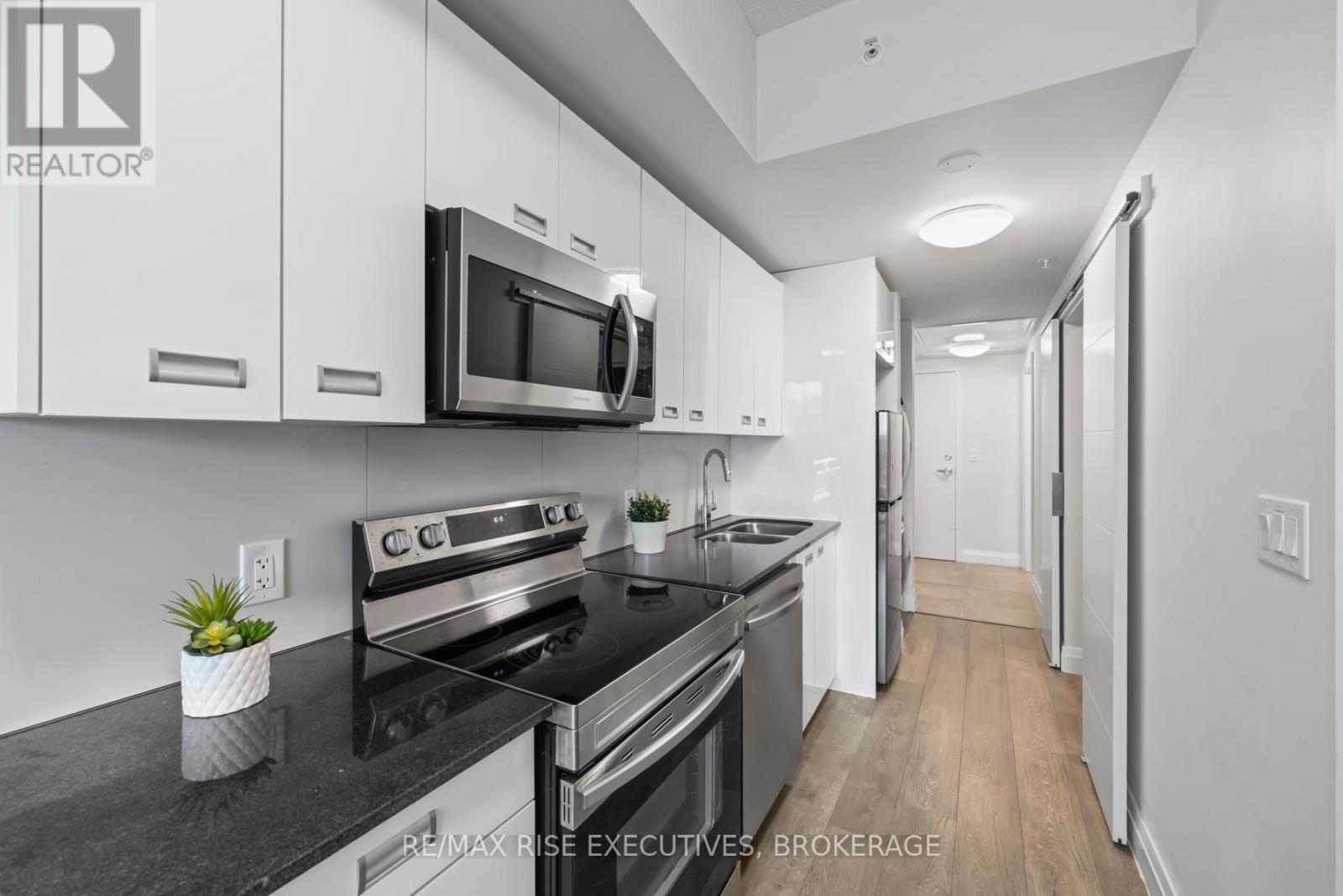 Photo 12 of 515 652 Princess Street, Kingston ON