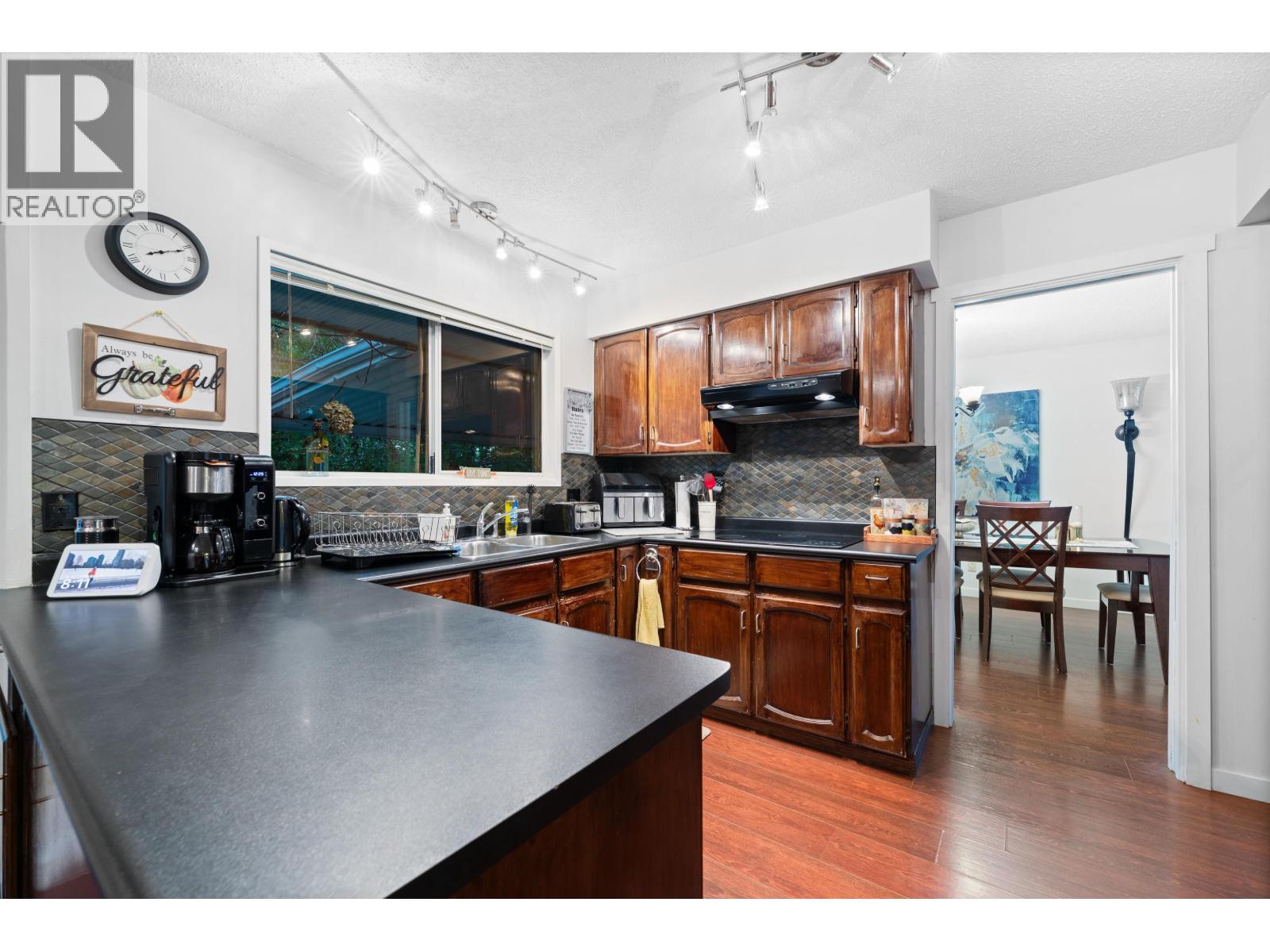 Photo 18 of 21034 Barker Avenue, Maple Ridge BC