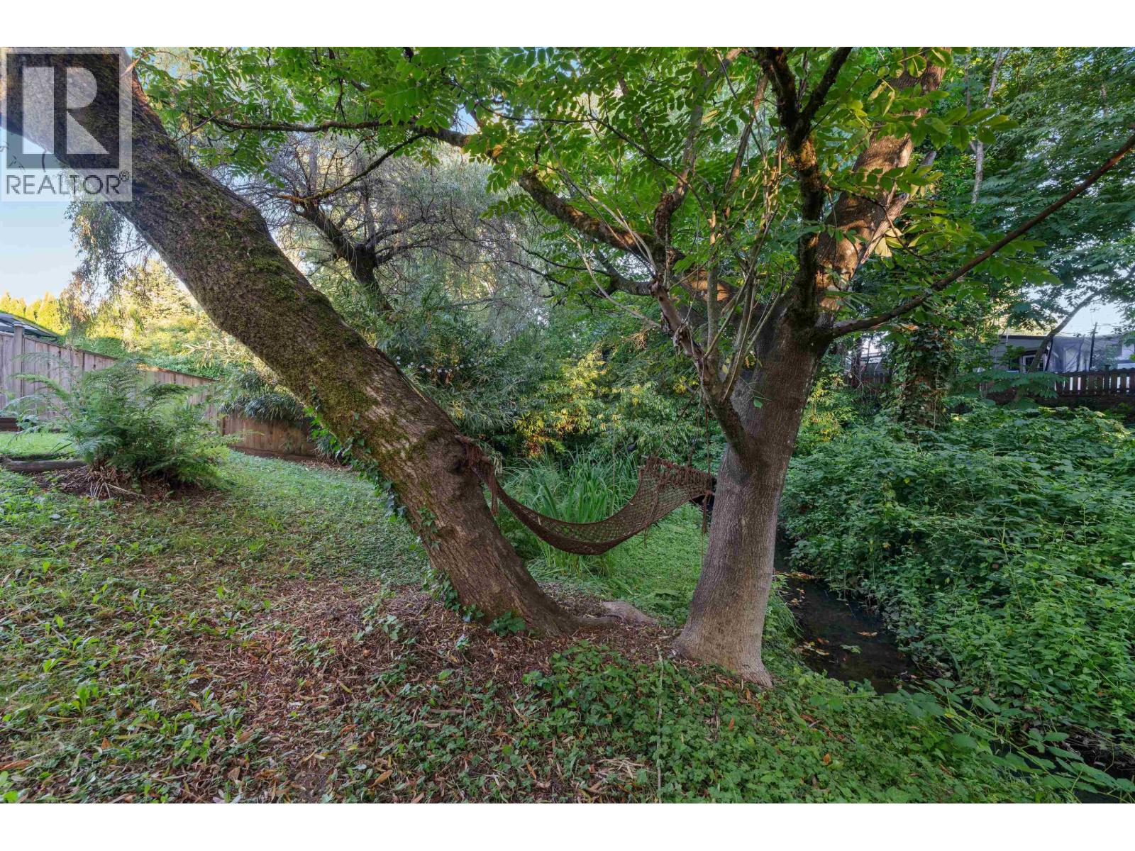Photo 15 of 21034 Barker Avenue, Maple Ridge BC
