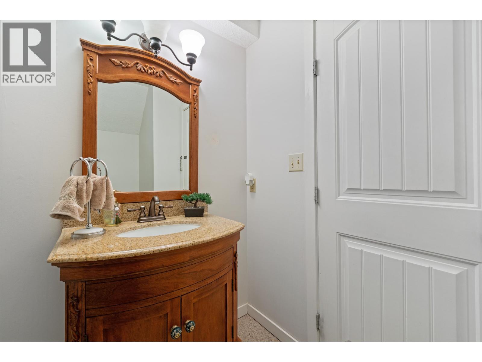Photo 24 of 21034 Barker Avenue, Maple Ridge BC