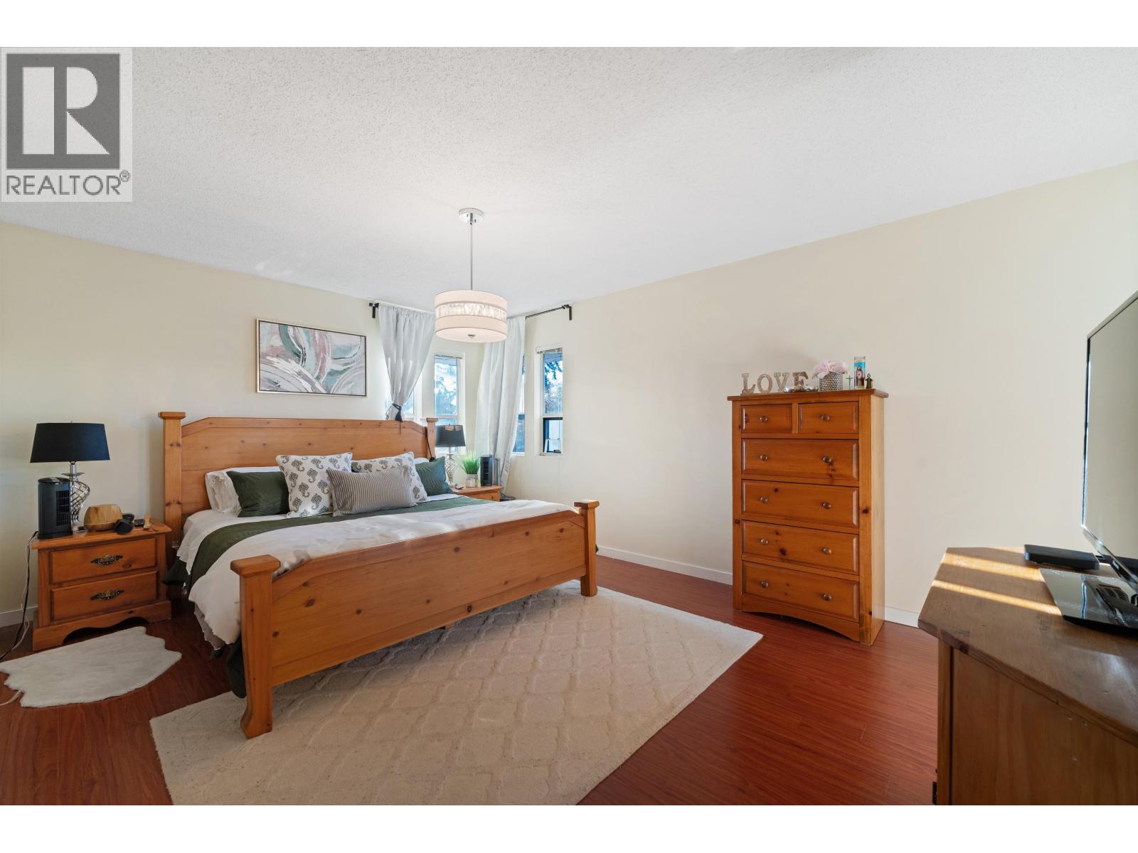 Photo 26 of 21034 Barker Avenue, Maple Ridge BC