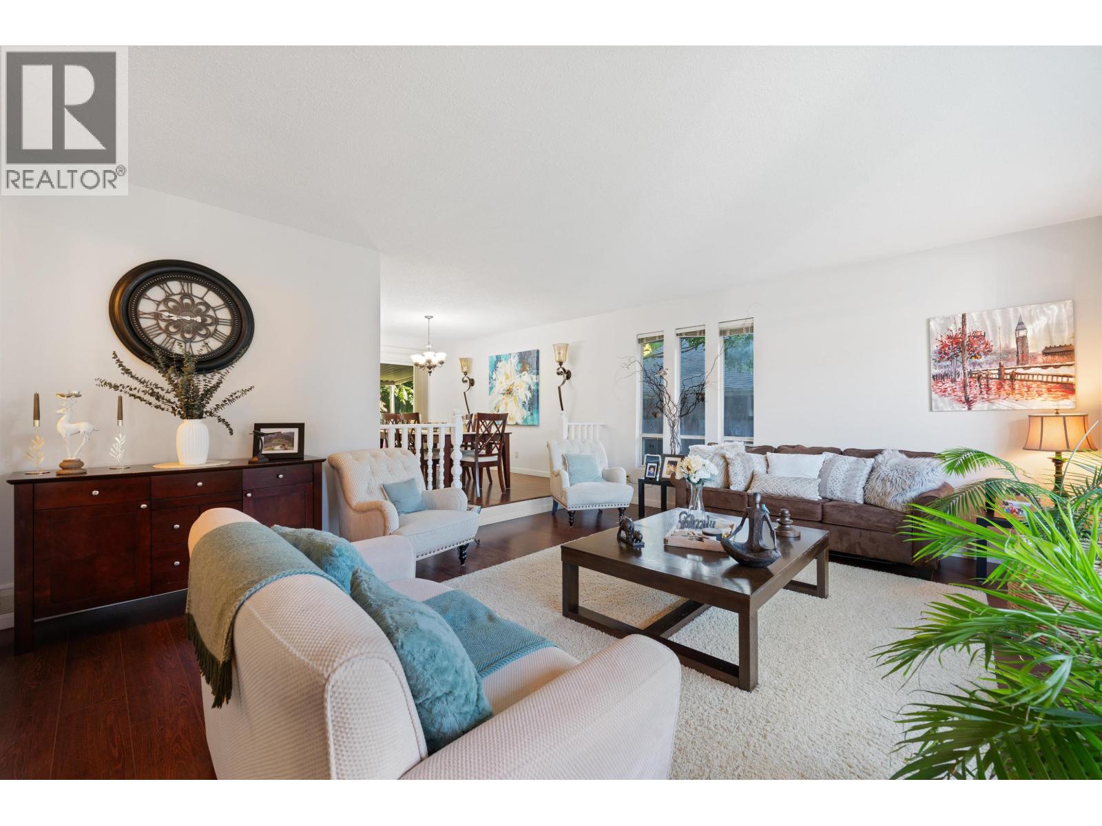 Photo 6 of 21034 Barker Avenue, Maple Ridge BC