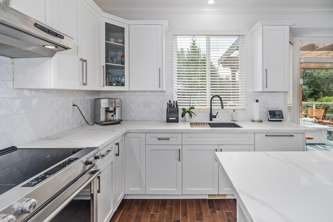 Photo 6 of 6848 198 B Street, Langley BC