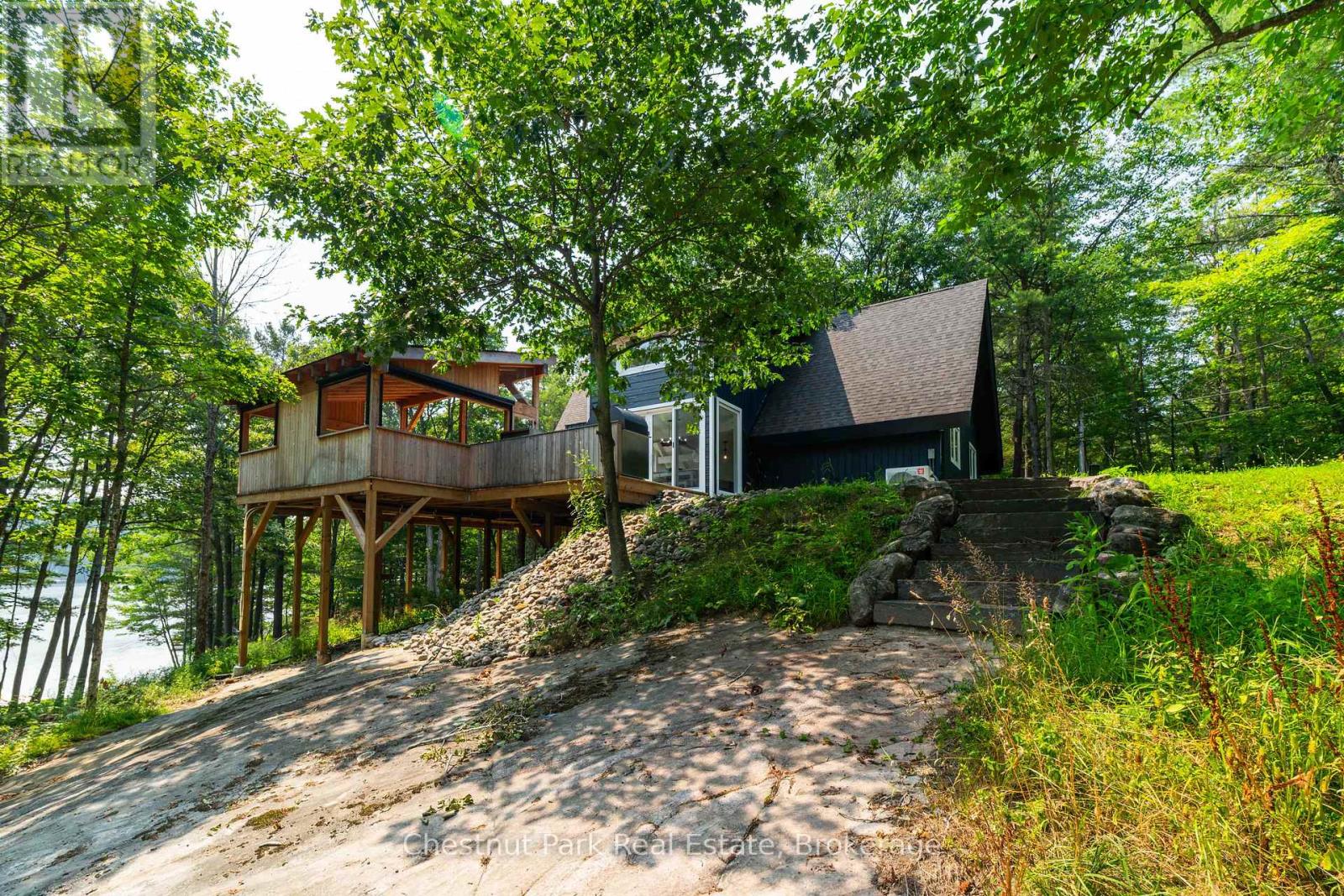 Photo 36 of 107 Steeles Road, Seguin ON