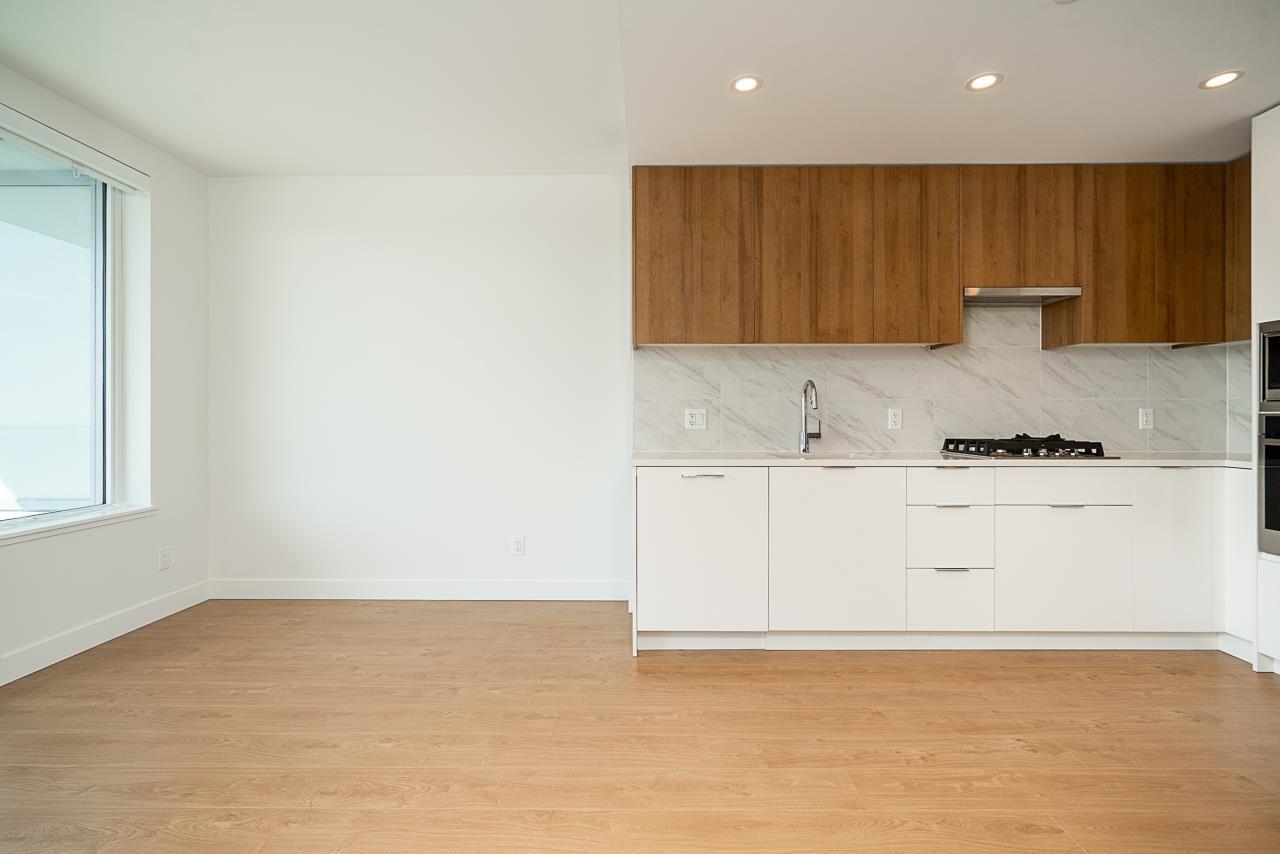 Photo 10 of 2208 13359 Old Yale Road, Surrey BC