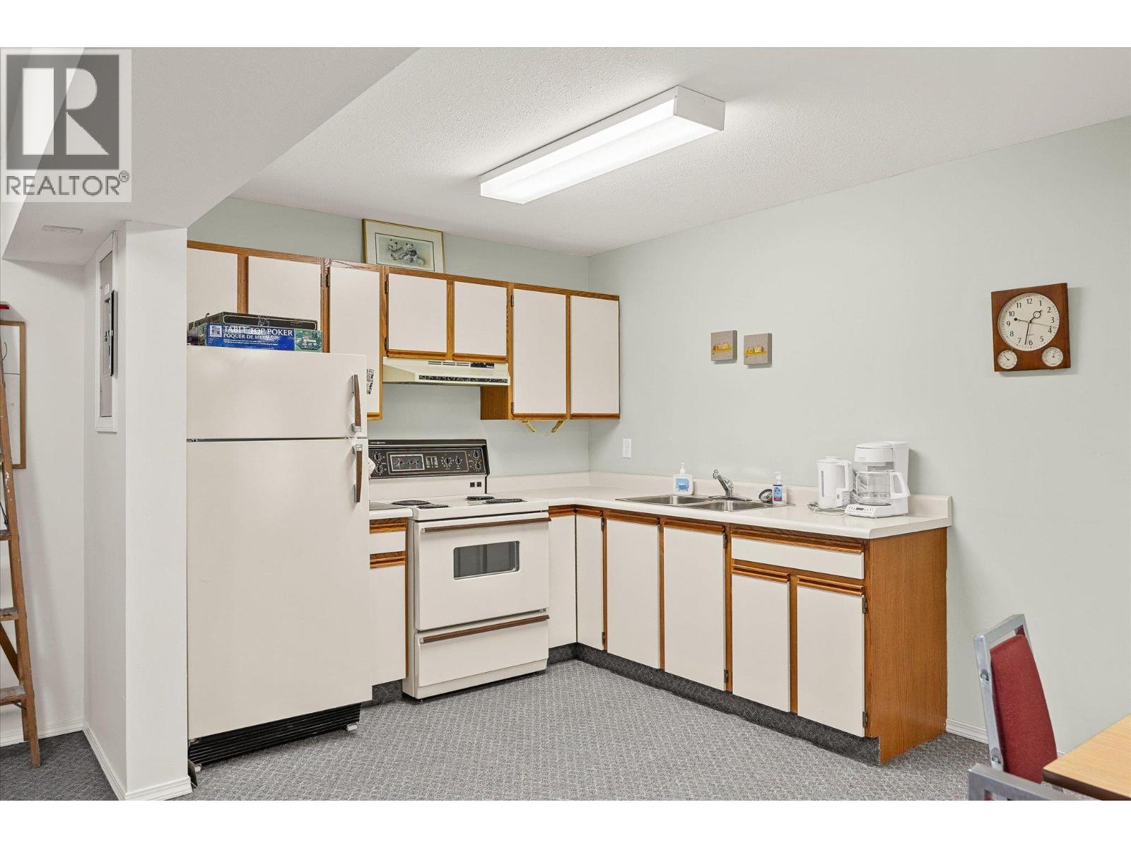 Photo 12 of 575 Sutherland Avenue Unit 107, Kelowna BC