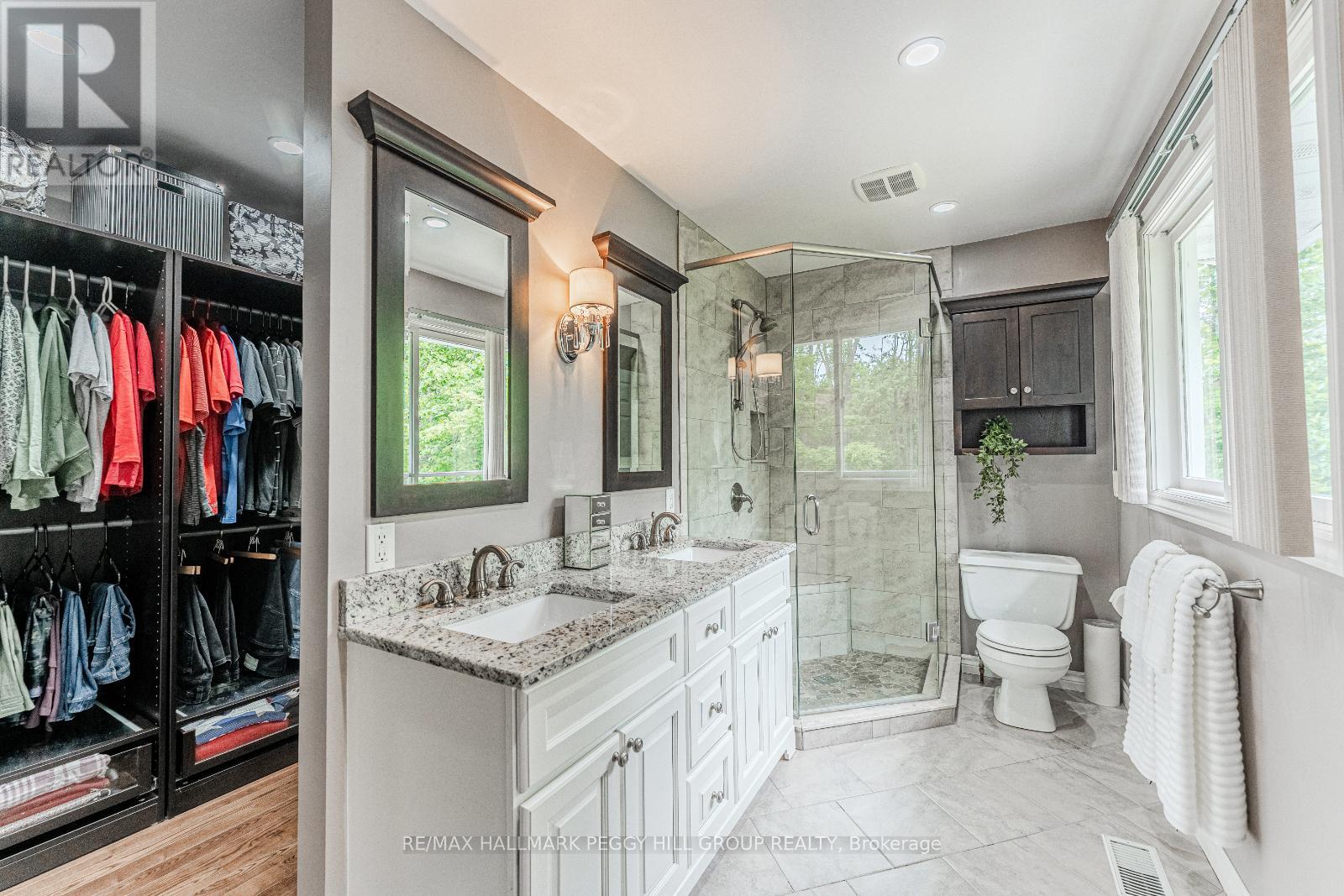 Photo 15 of 102 Tudhope Boulevard, Oromedonte ON