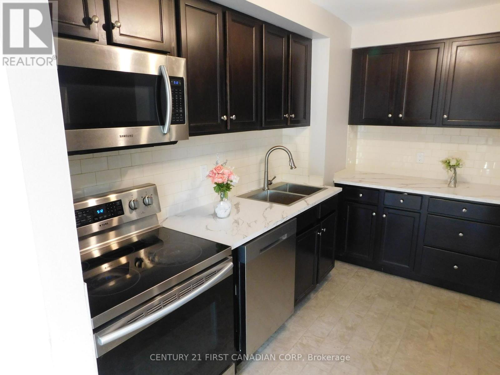 Photo 10 of 2 500 Osgoode Drive, London South ON
