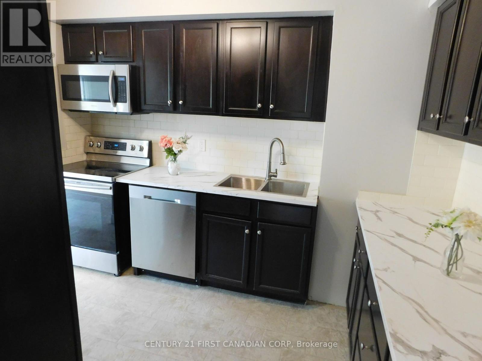 Photo 12 of 2 500 Osgoode Drive, London South ON