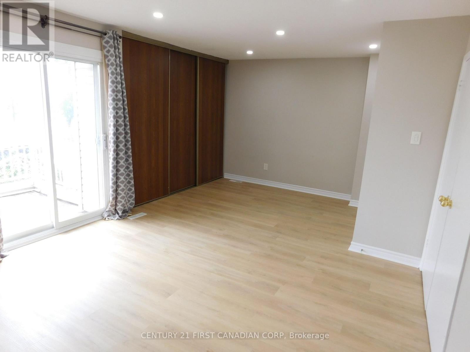 Photo 16 of 2 500 Osgoode Drive, London South ON