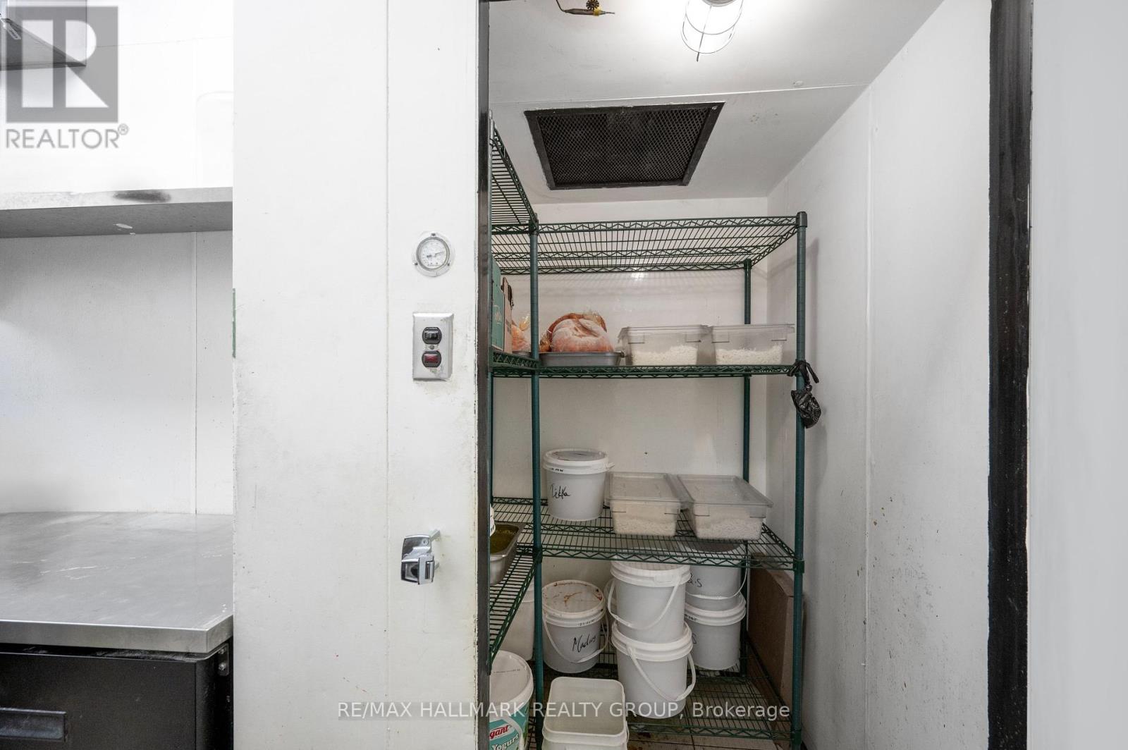 Photo 12 of Unit 609 1200 St Laurent Boulevard, Ottawa ON