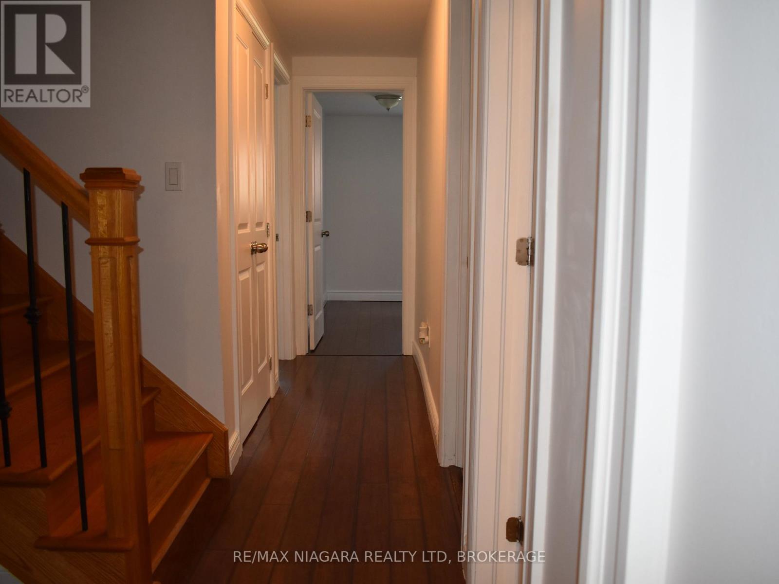 Photo 13 of 34 Barry Street, St Catharines ON