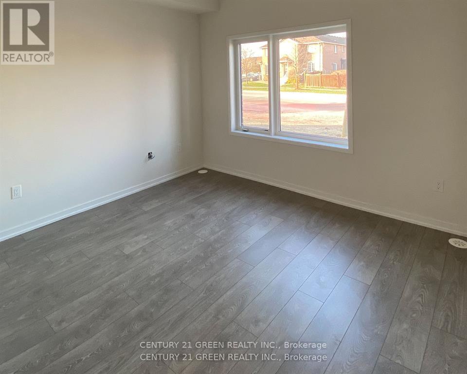Photo 23 of 142 Landsbridge Street, Caledon ON