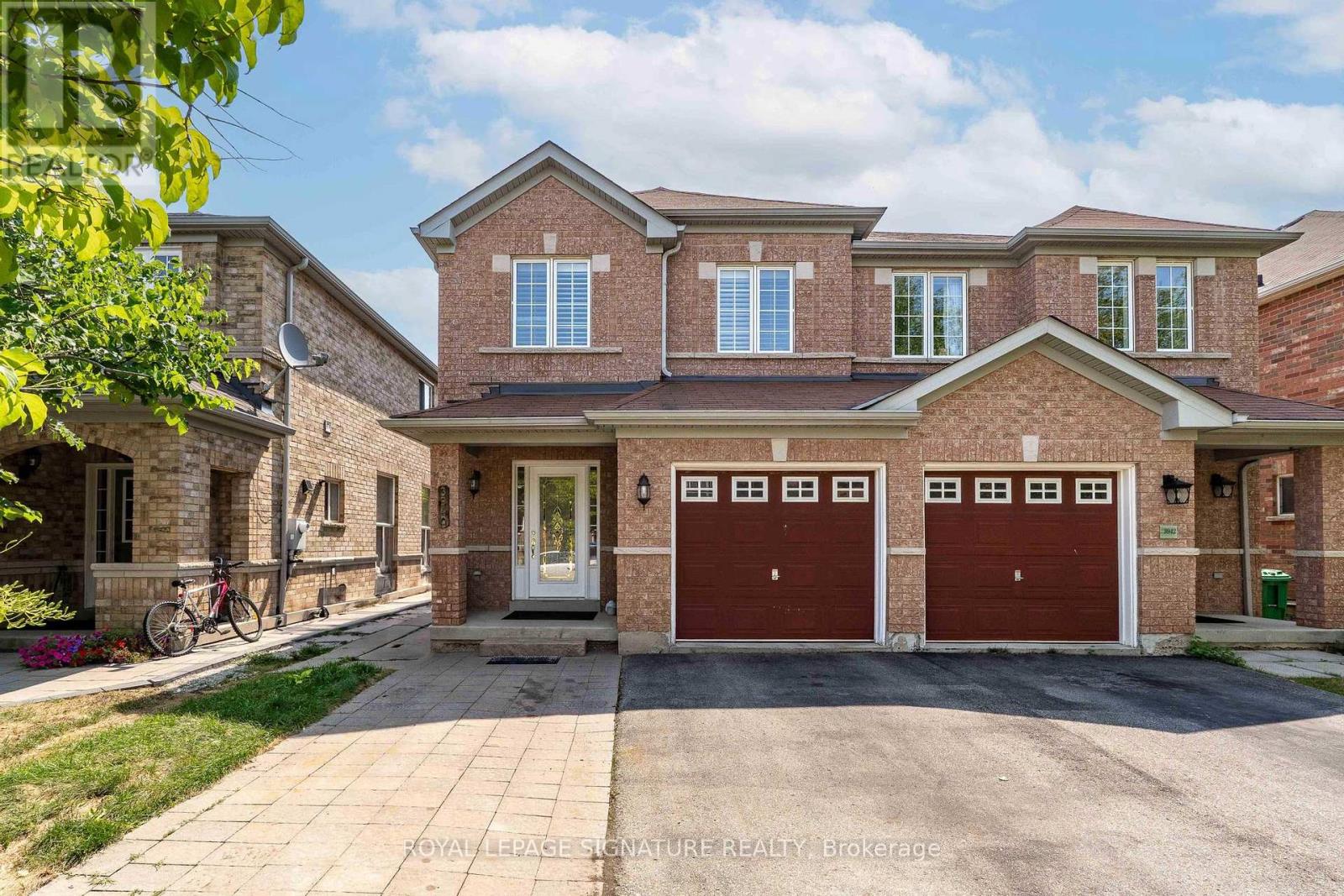 Photo 2 of 3940 Skyview Street, Mississauga ON