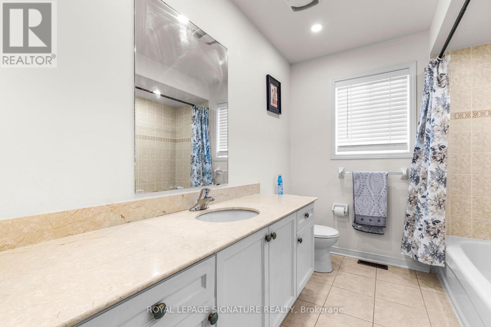 Photo 25 of 3940 Skyview Street, Mississauga ON