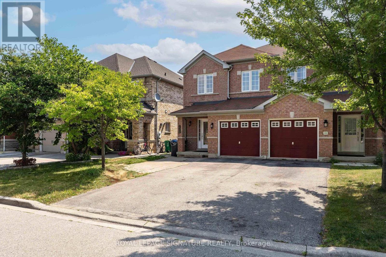 Photo 4 of 3940 Skyview Street, Mississauga ON