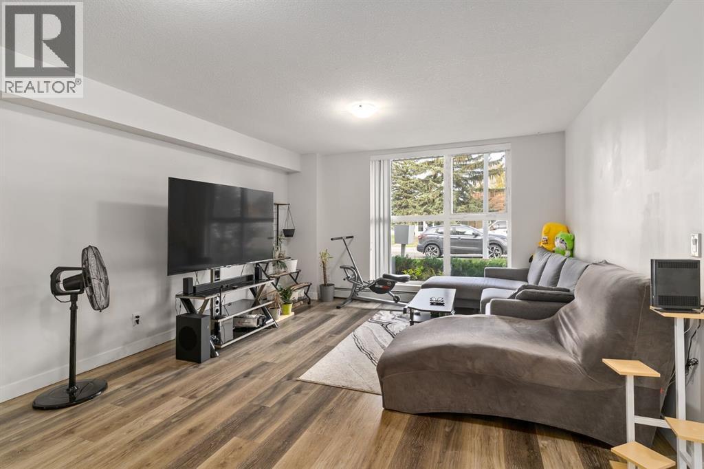 Photo 6 of 303 Waddy Lane, Strathmore AB