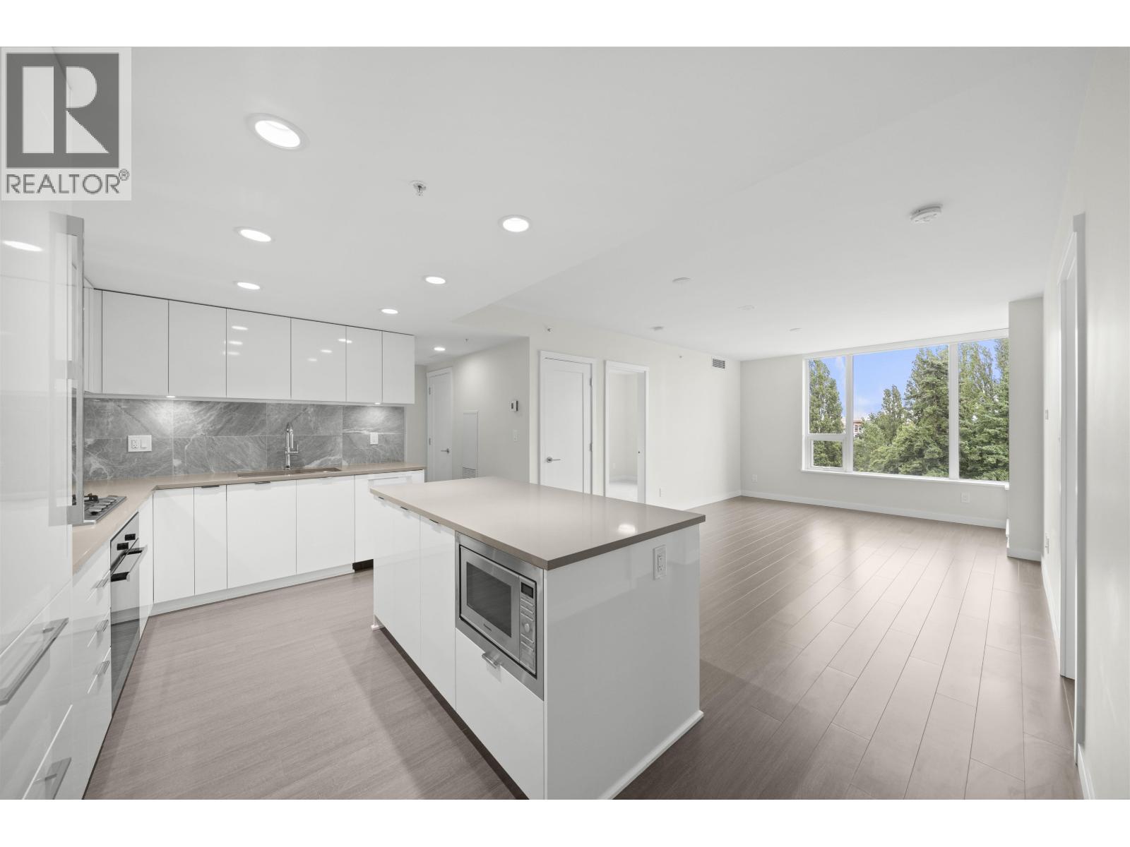 Photo 1 of 815 3699 Sexsmith Road, Richmond BC
