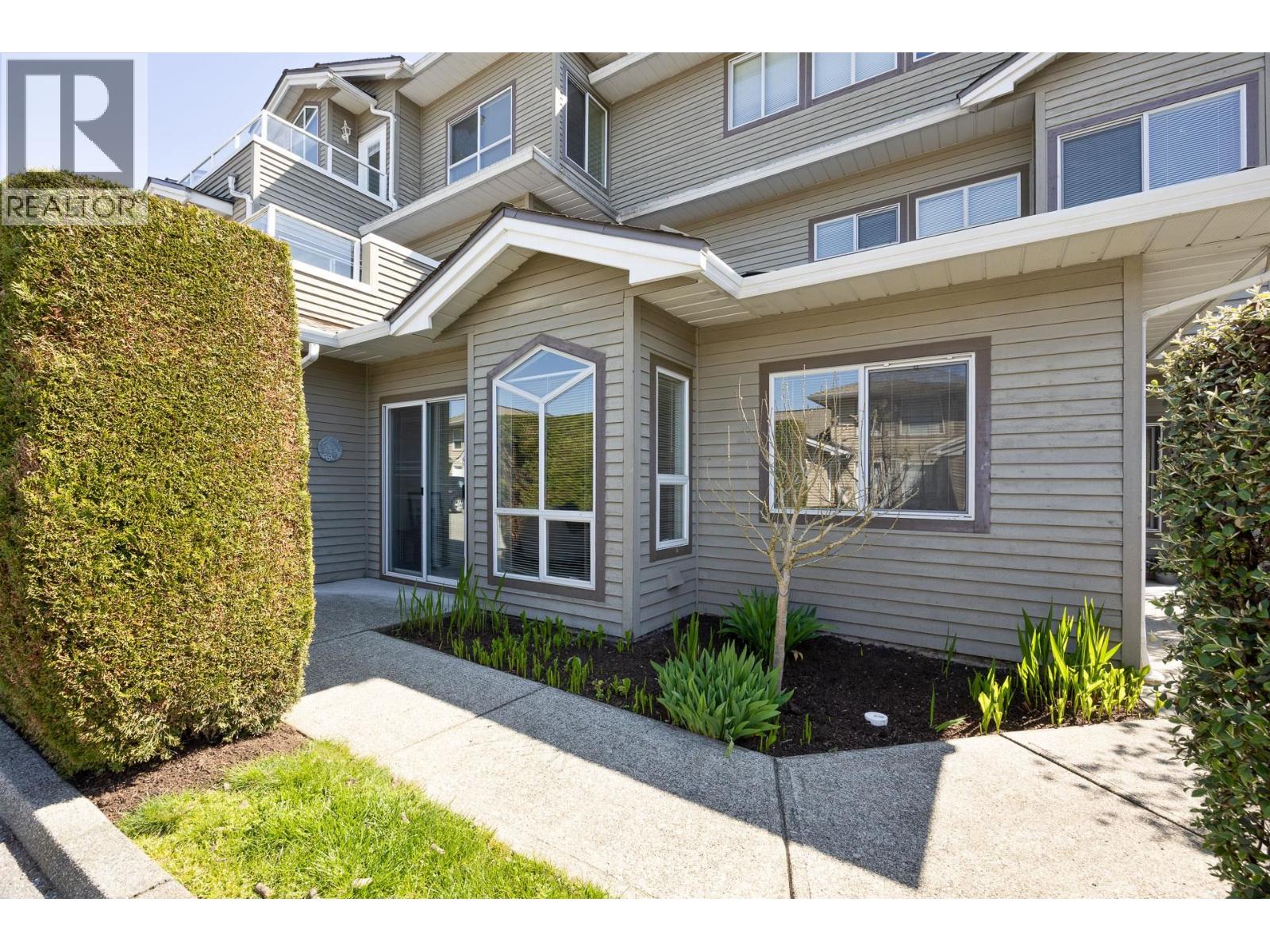 Photo 21 of 1122 Oflaherty Gate, Port Coquitlam BC