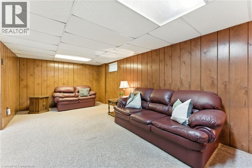 Photo 21 of 51 Pleasant Avenue, Dundas ON
