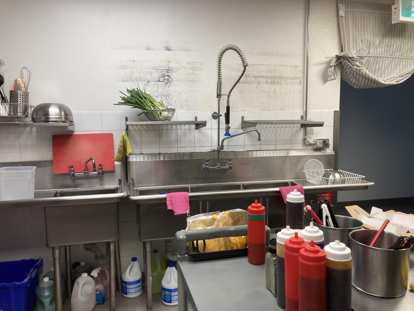 401B 8840 210 STREET, Langley